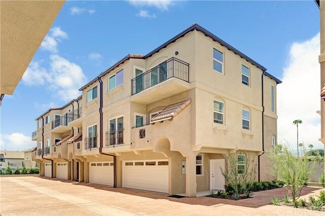 Property Photo:  9853 Lassen Court  CA 91345 