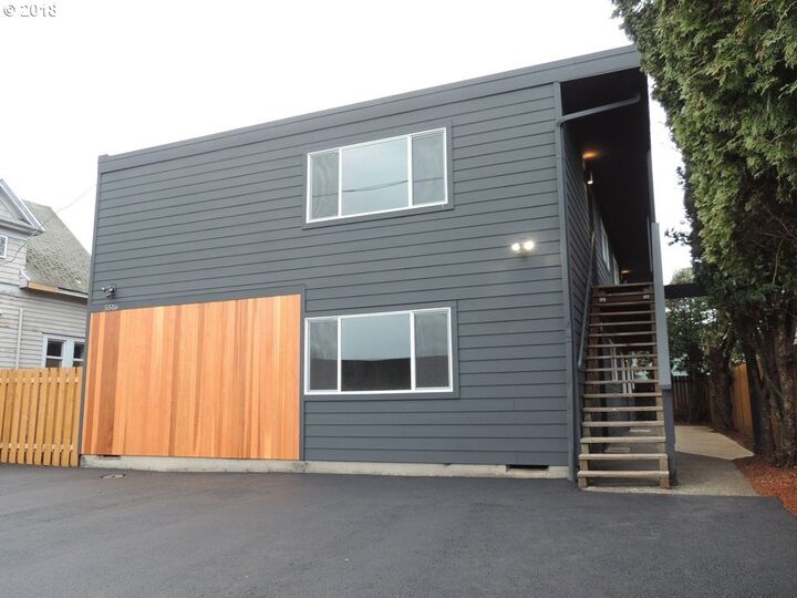 5516 NE Hoyt St  Portland OR 97213 photo