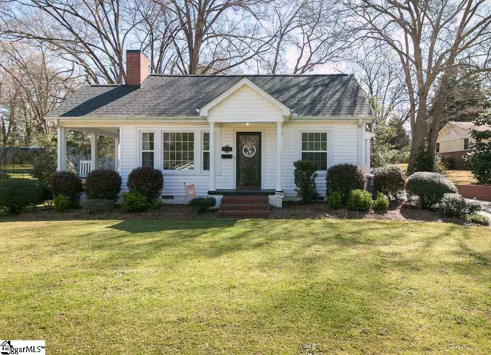 Property Photo:  621 Chestnut Street  SC 29360 