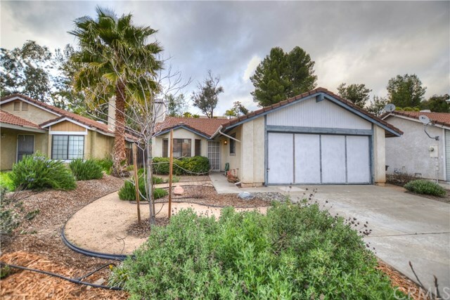 Property Photo:  39447 Oak Cliff Drive  CA 92591 