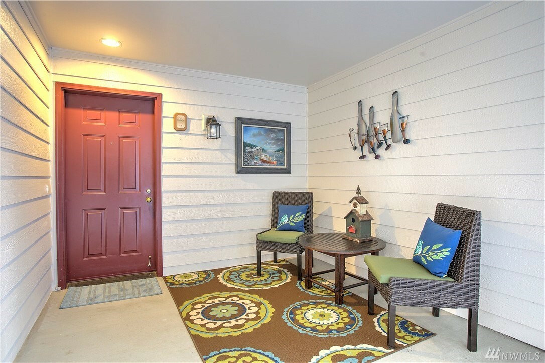Property Photo: 3935 226th Place SE 108 WA 98029