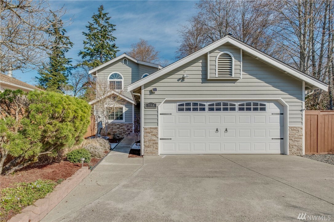 Property Photo:  7664 Colony Ct NE  WA 98311 