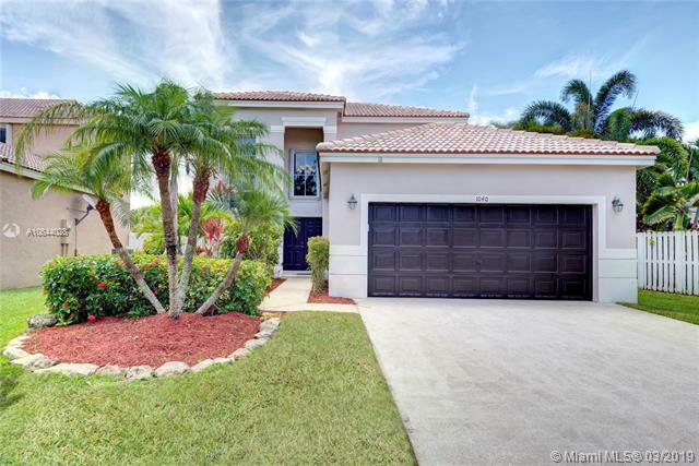 Property Photo:  1040 Briar Ridge Rd  FL 33327 