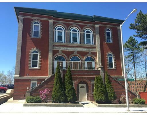 Property Photo: 32 Providence St 2 MA 01604