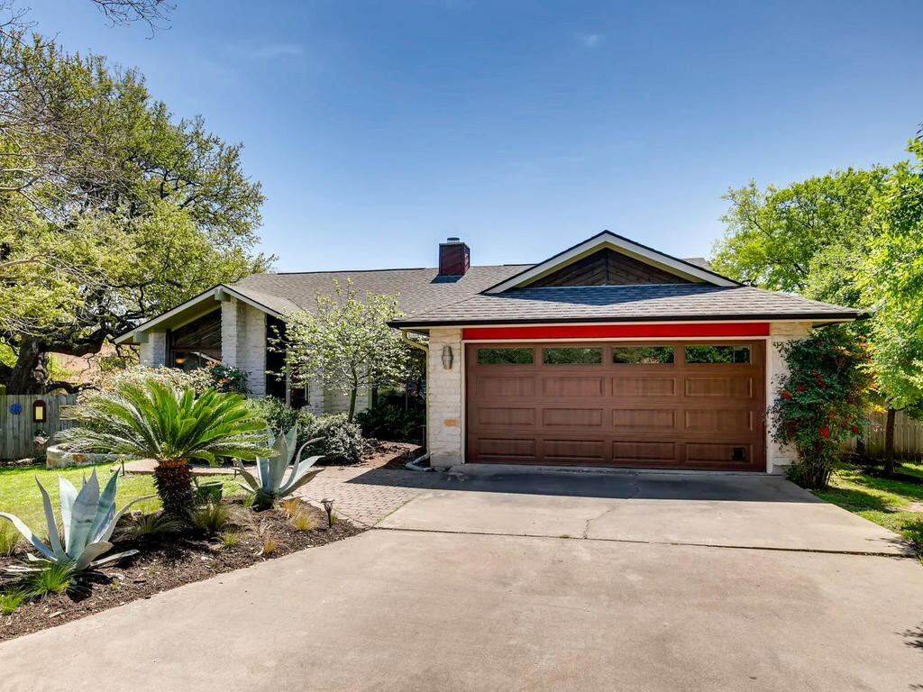 Property Photo:  12601 Barricks Cove  TX 78727 