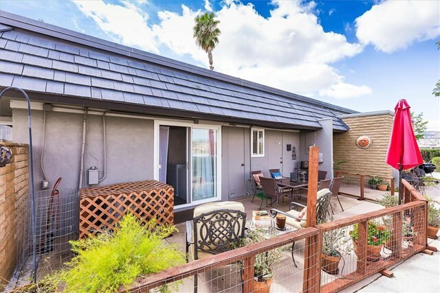 Property Photo:  22370 Canyon Club Drive  CA 92587 