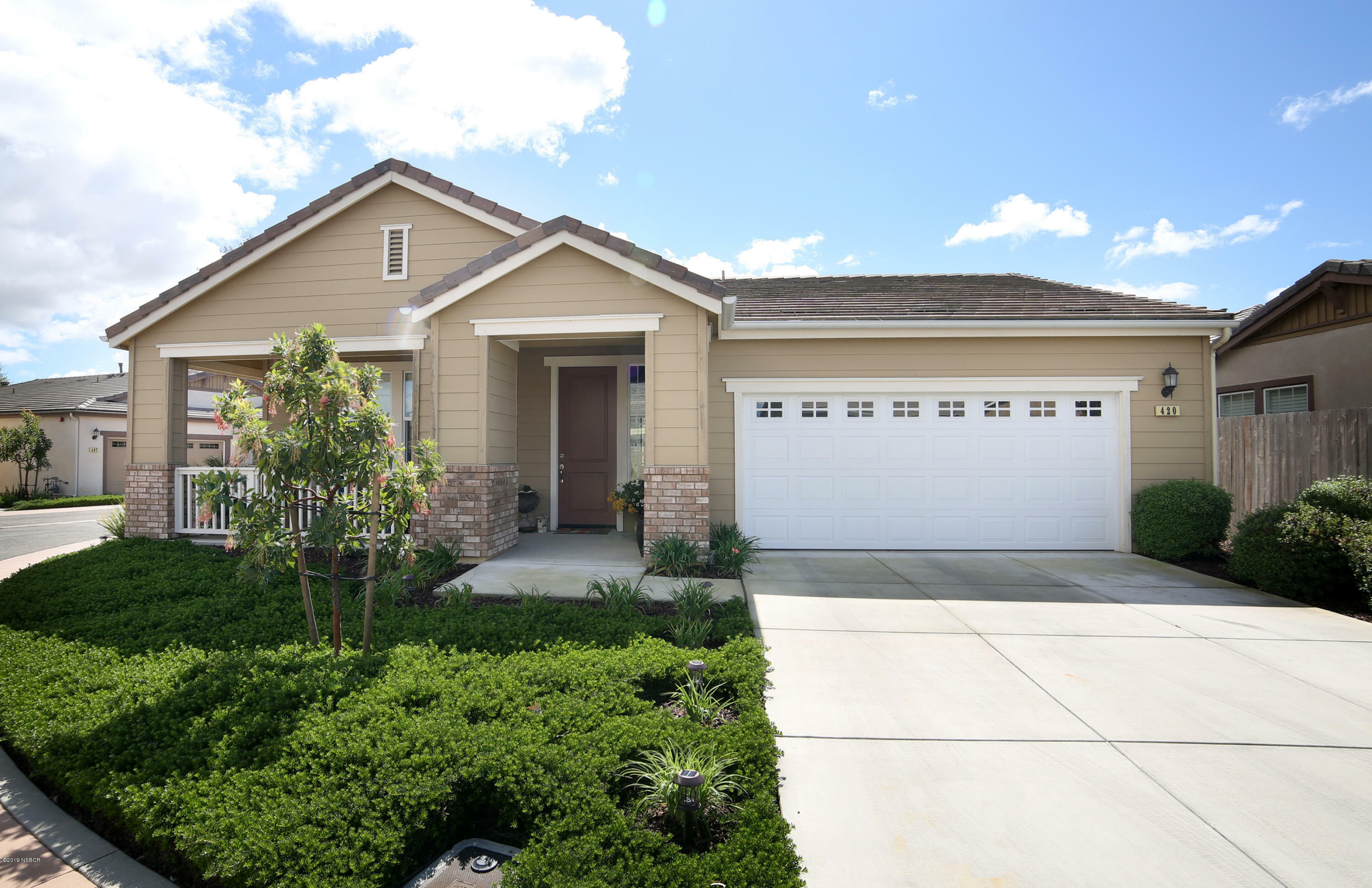 Property Photo:  420 Parkland Court  CA 93455 