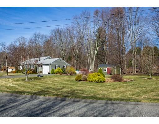 Property Photo: 25 Fernwood Dr MA 01028