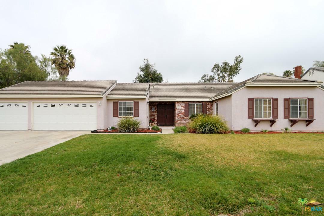 Property Photo:  24736 Moonshadow Dr  CA 92557 