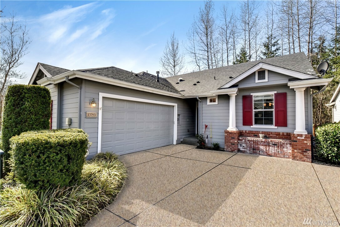 Property Photo: 13753 Morgan Dr NE WA 98053