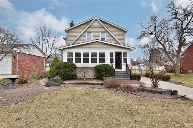 Property Photo: 29435 Evergreen St MI 48134