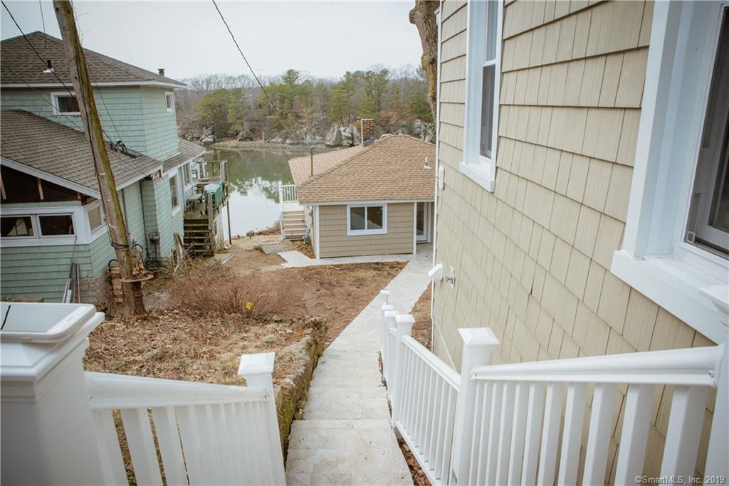 Property Photo: 88 Riverview Avenue 88 CT 06405