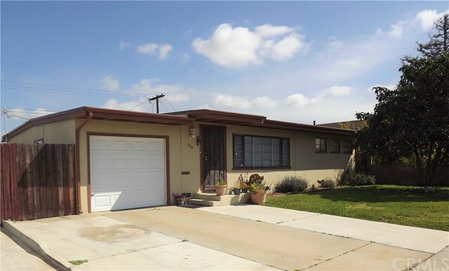 Property Photo:  833 E Las Flores Way  CA 93454 