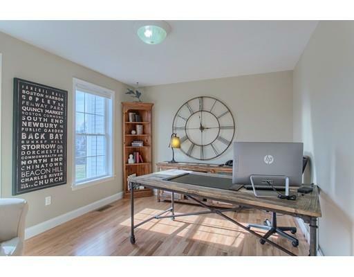Property Photo: 5 Tavern Circle MA 01886