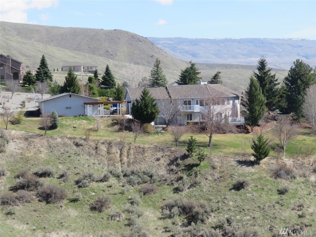 Property Photo:  4348 Anna Lane  WA 98801