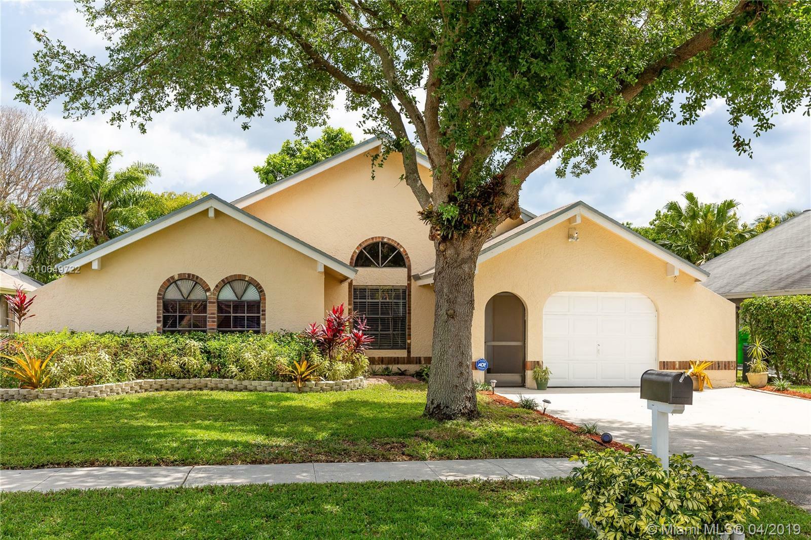 Property Photo: 2812 NW 110th Ter FL 33322