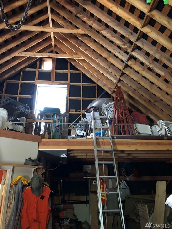 Property Photo: 11190 Meadow Dr WA 98826