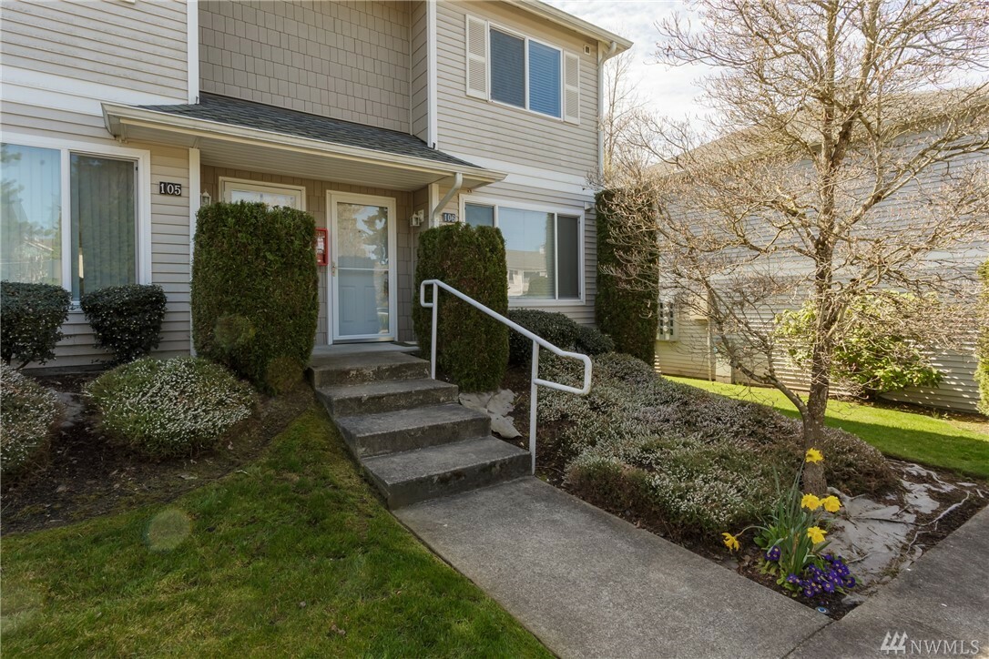 Property Photo: 4016 7th St SW A106 WA 98373