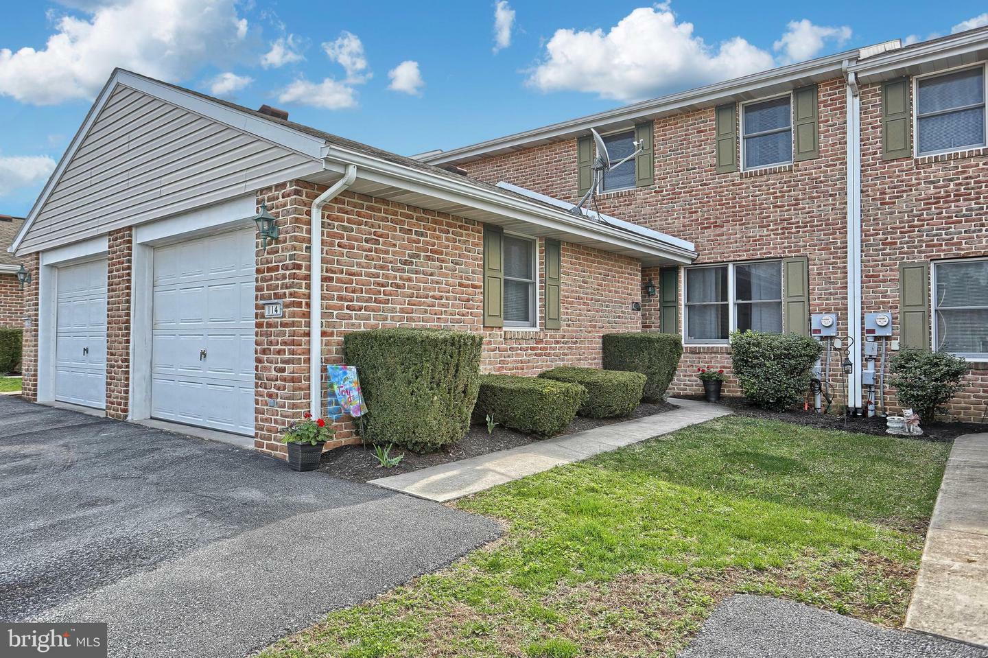 Property Photo: 114 Lee Ann Court PA 17025