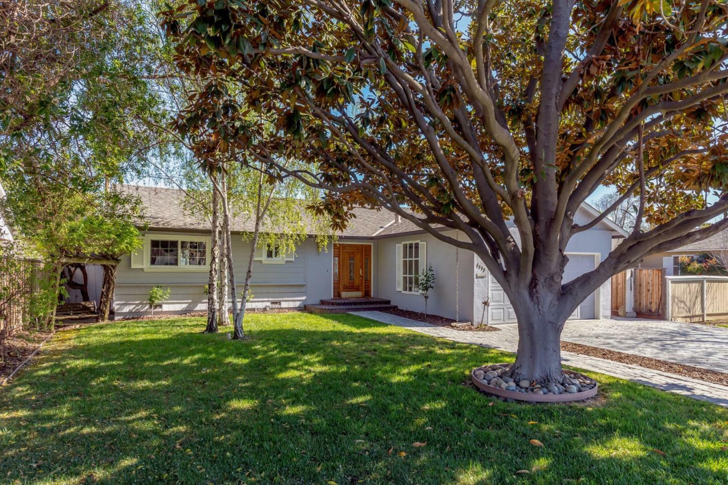 Property Photo: 1113 Heatherstone Way CA 94087