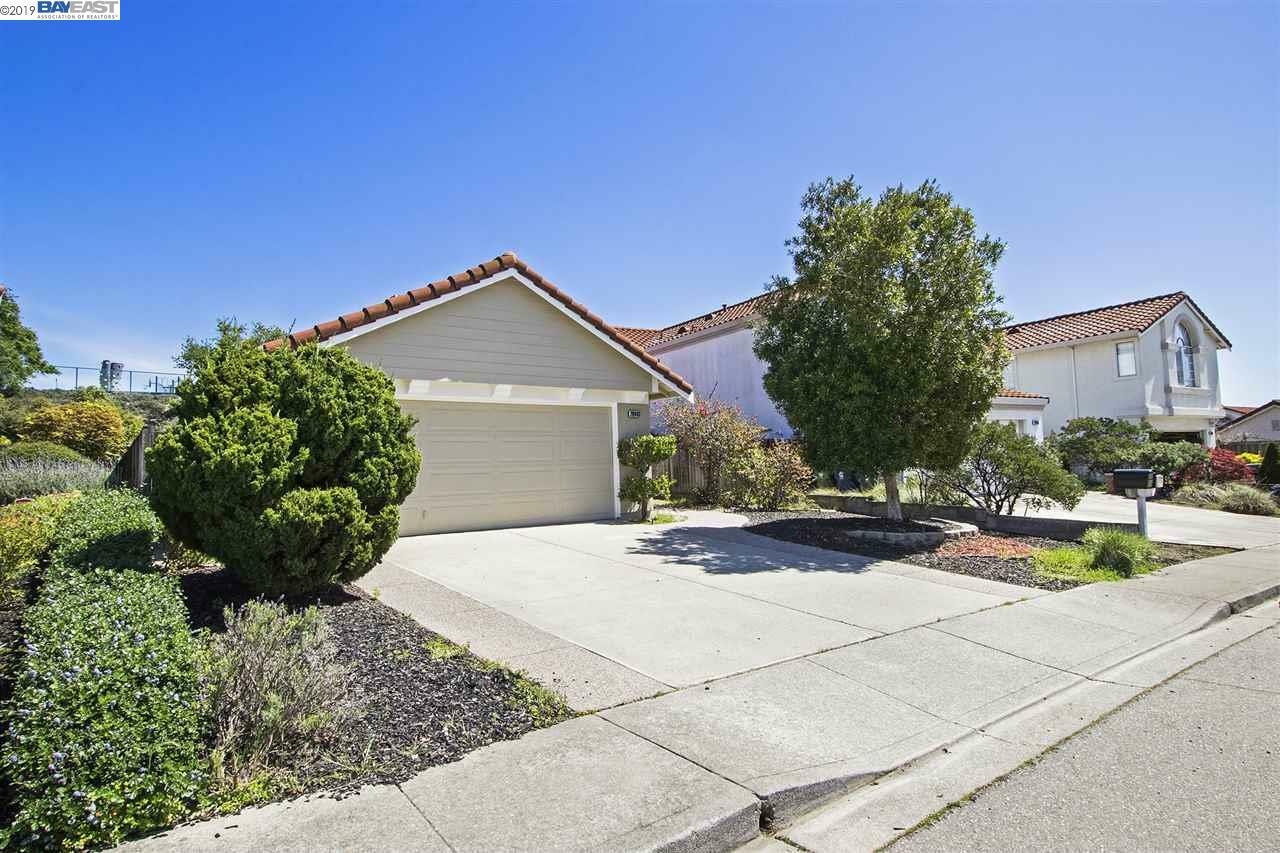 Property Photo:  20943 Glenwood Dr  CA 94552 