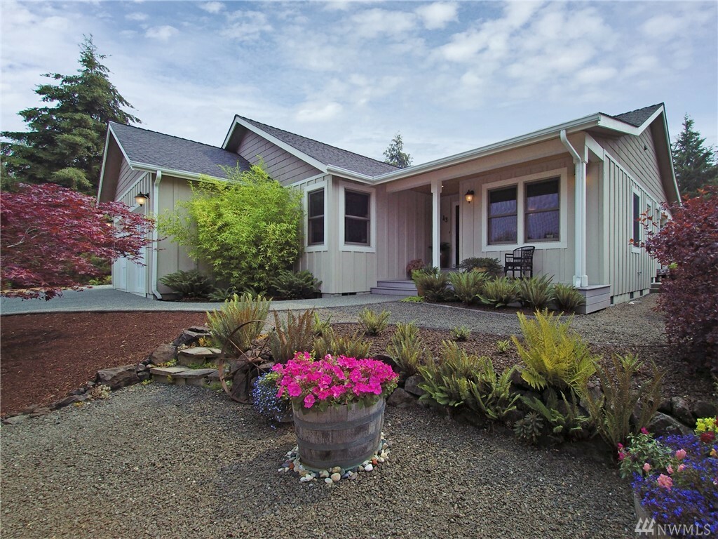 Property Photo:  43 Highland Crest Dr  WA 98362 