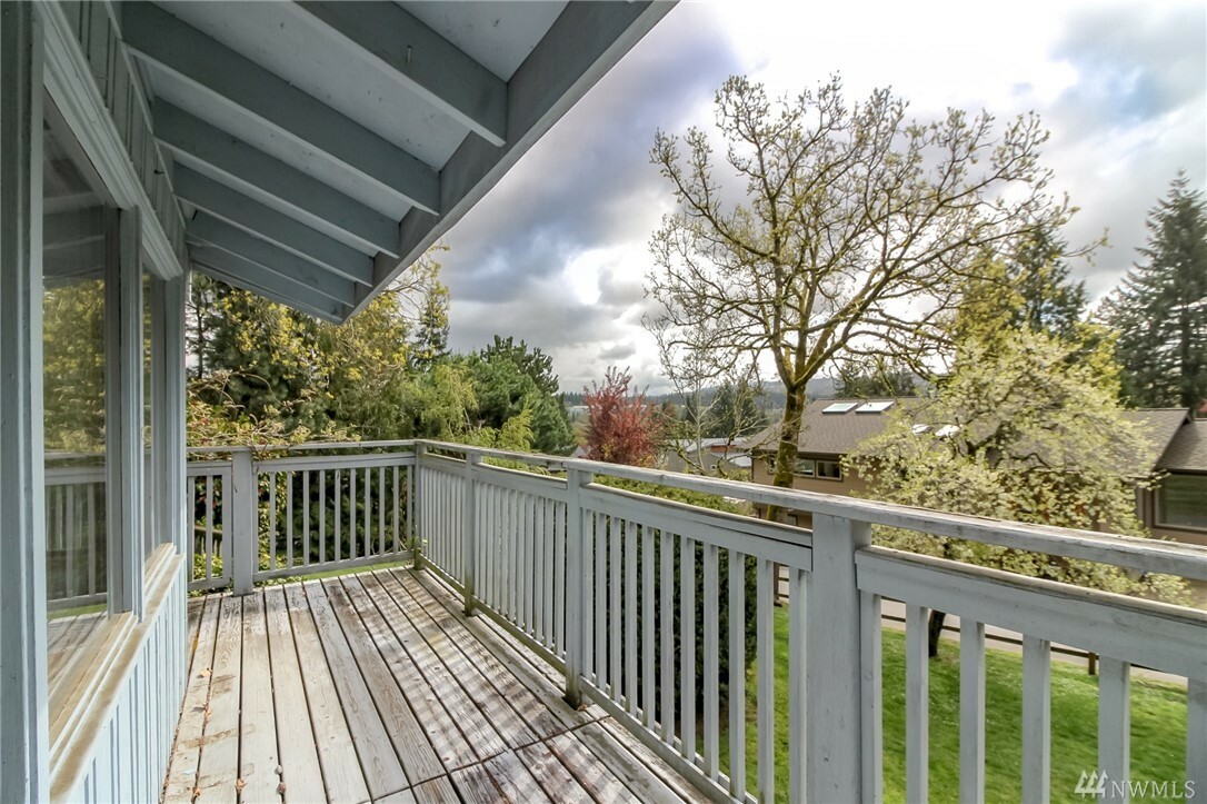 Property Photo:  2347 128th Ave SE  WA 98005 