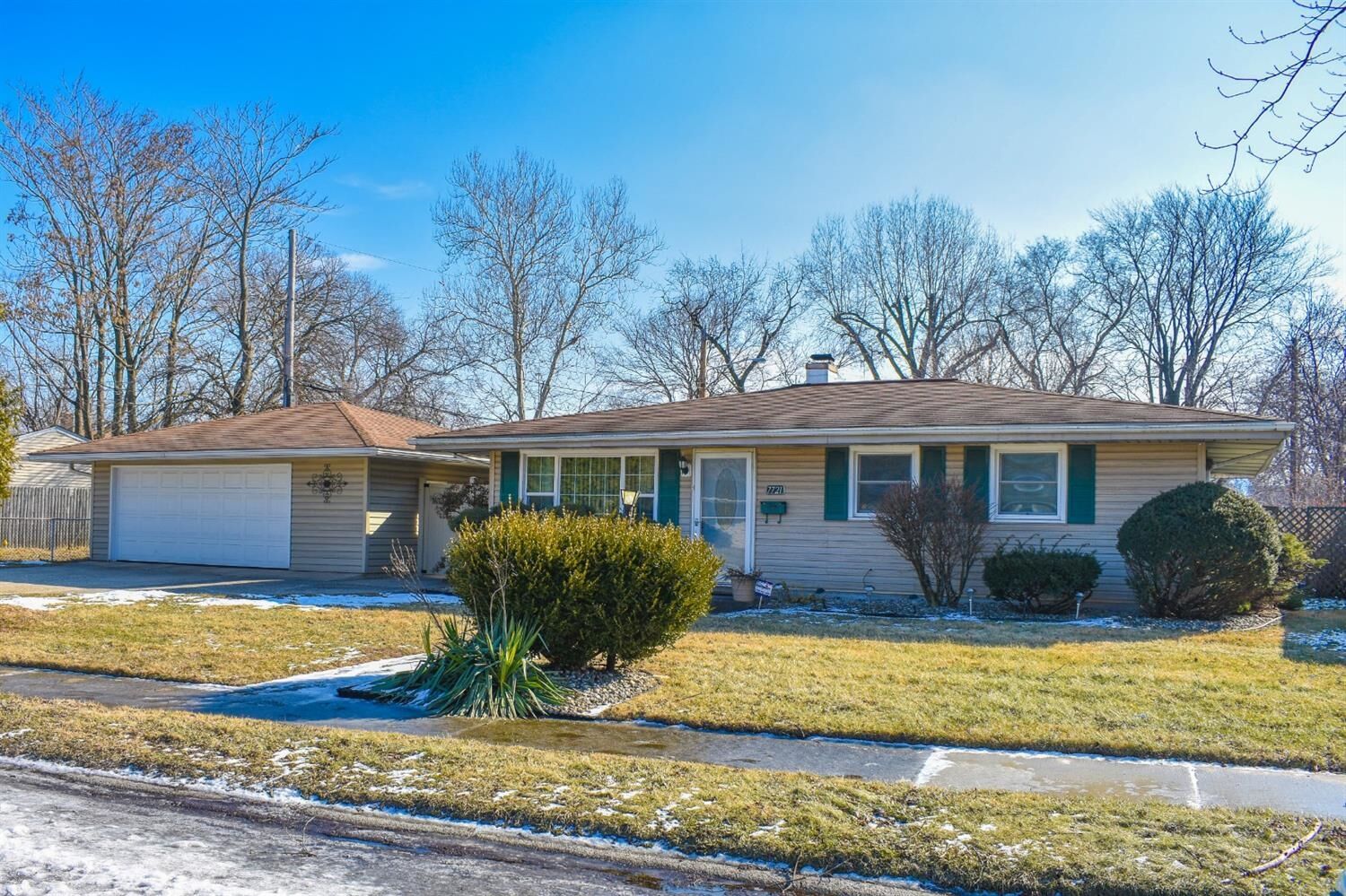 Property Photo: 7721 New Hampshire Avenue IN 46323