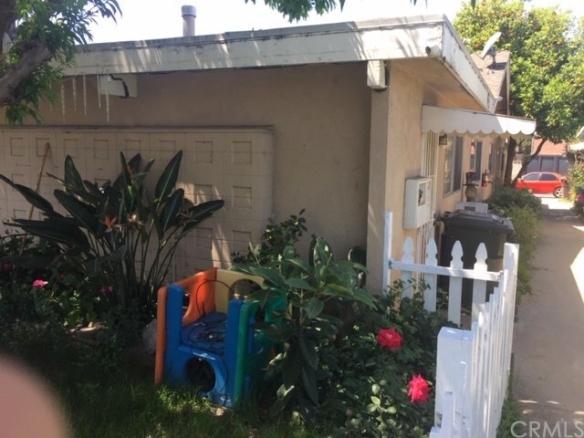 Property Photo: 201 S Acacia Avenue CA 92831