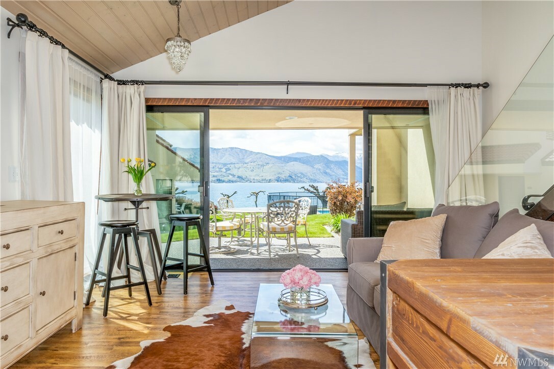 Property Photo: 100 Lake Chelan Shores Dr 4-1 WA 98816