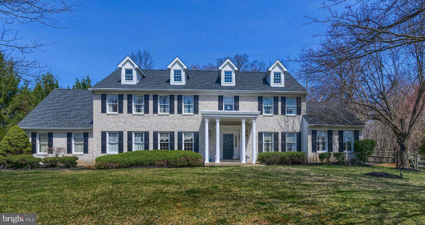 Property Photo: 79 Matthew Circle PA 18954