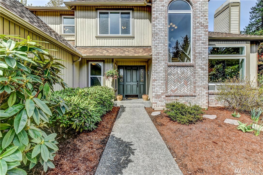 Property Photo: 11038 220th Place NE WA 98053