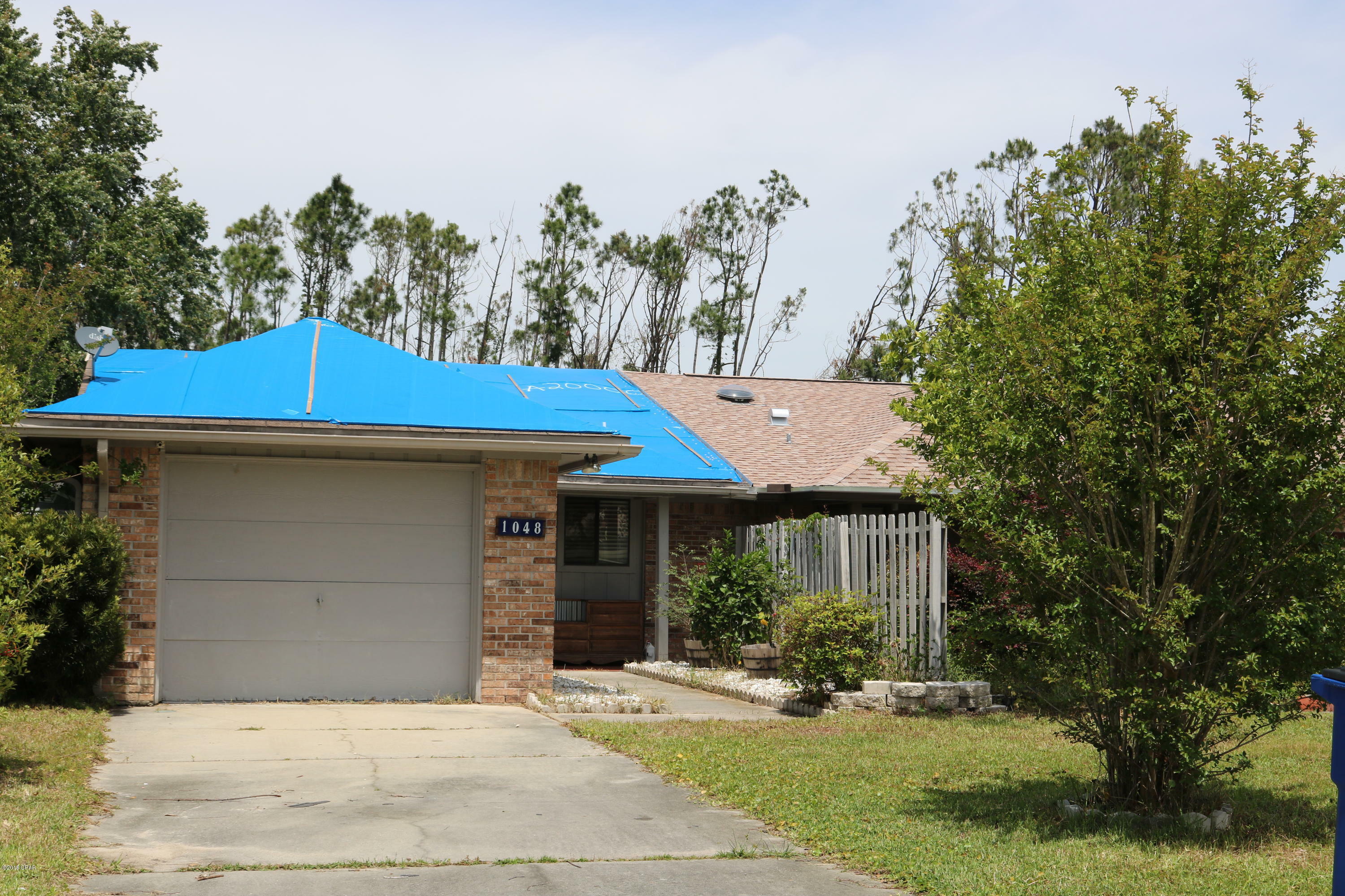 Property Photo:  1048 W 11th Court  FL 32401 