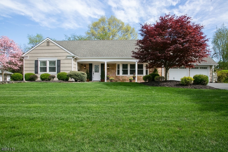 Property Photo:  13 Neptune Ct  NJ 08873 