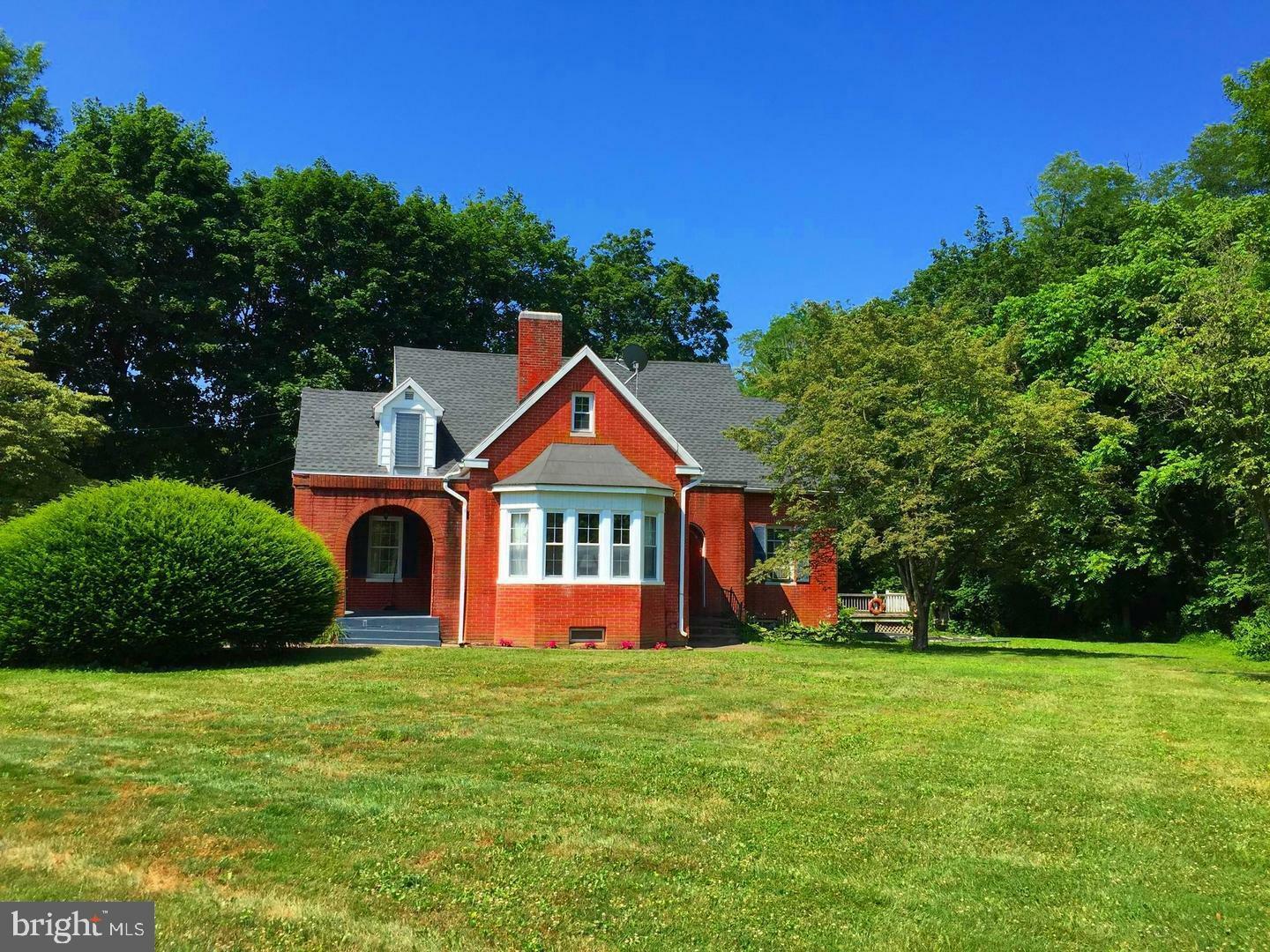 Property Photo:  1520 Distillery Road  PA 17327 