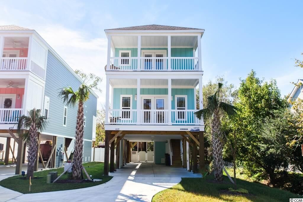 Property Photo:  220 10th Ave. S  SC 29575 