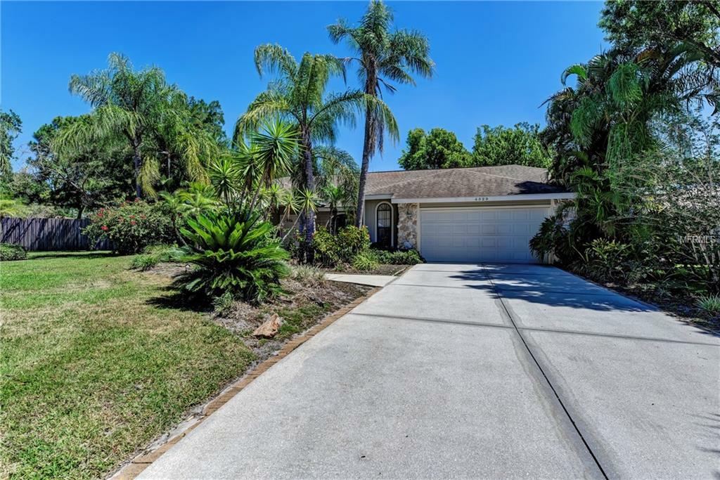 Property Photo:  4529 Chimney Creek Drive  FL 34235 