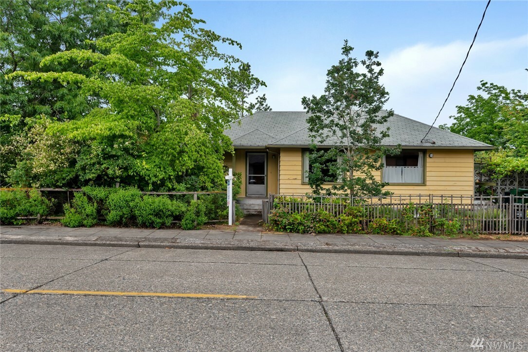 Property Photo:  10246 63rd Ave S  WA 98178 