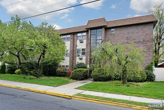 Property Photo:  199 Bergen Turnpike 2J  NJ 07660 