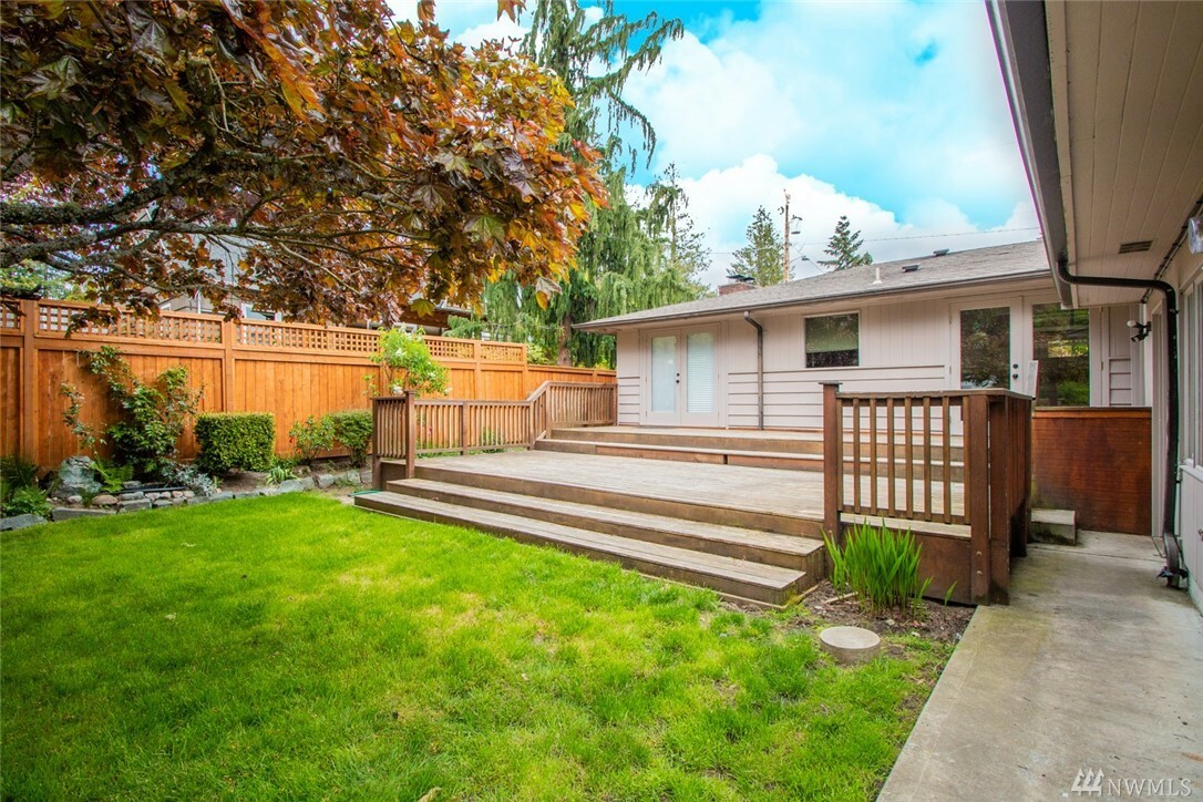 Property Photo:  1319 S 11th St  WA 98274 