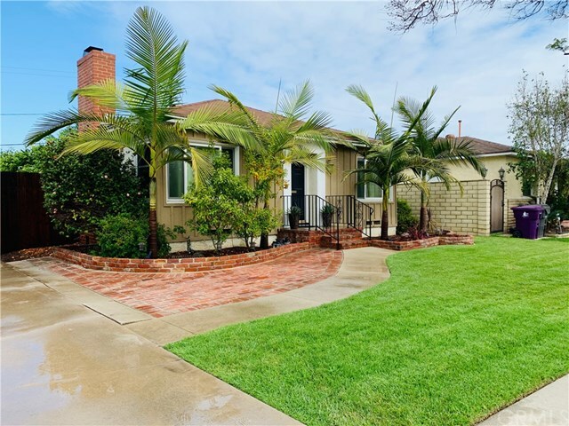 Property Photo:  3658 Lomina Avenue  CA 90808 