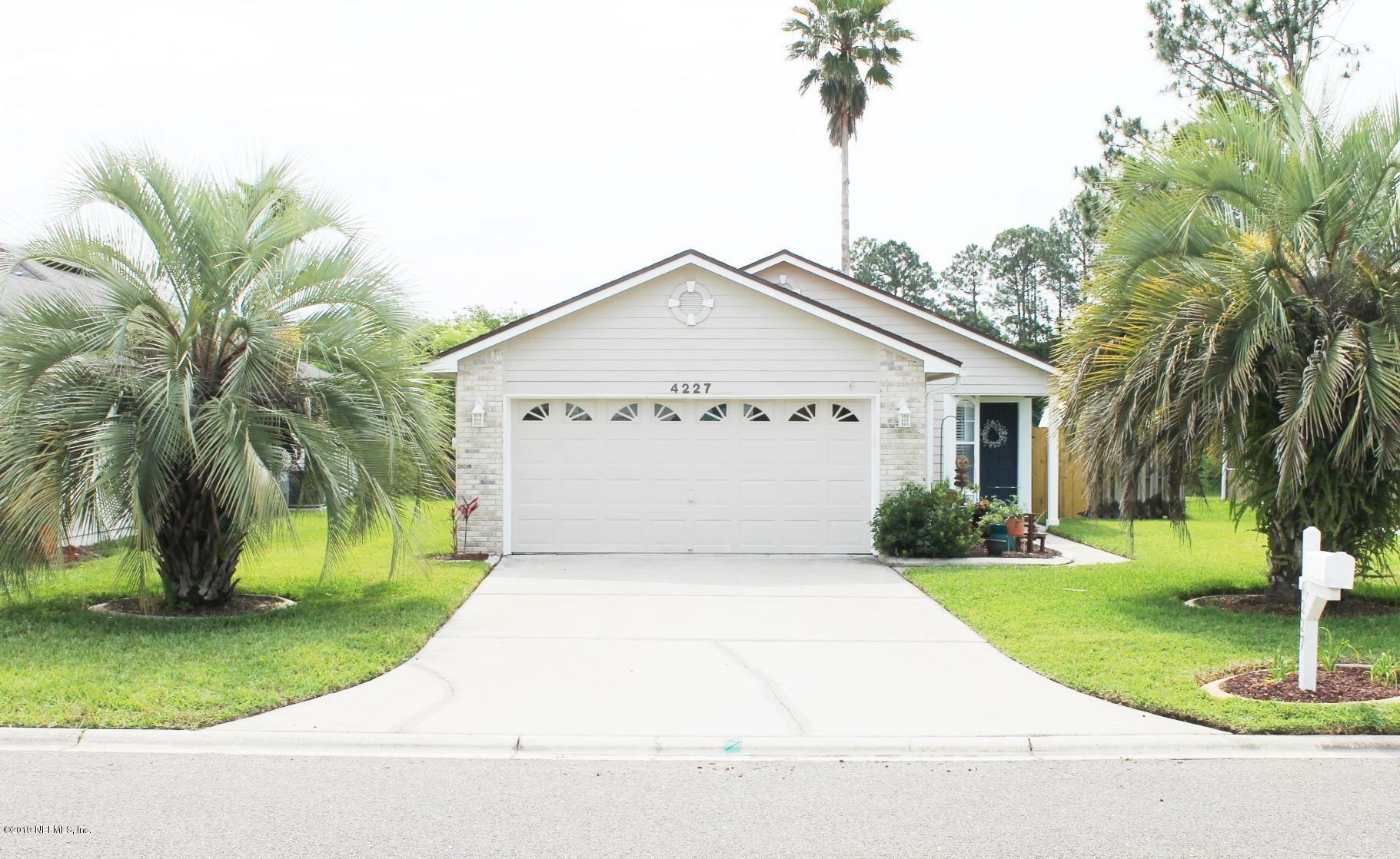 Property Photo:  4227 Hanging Moss Drive  FL 32073 