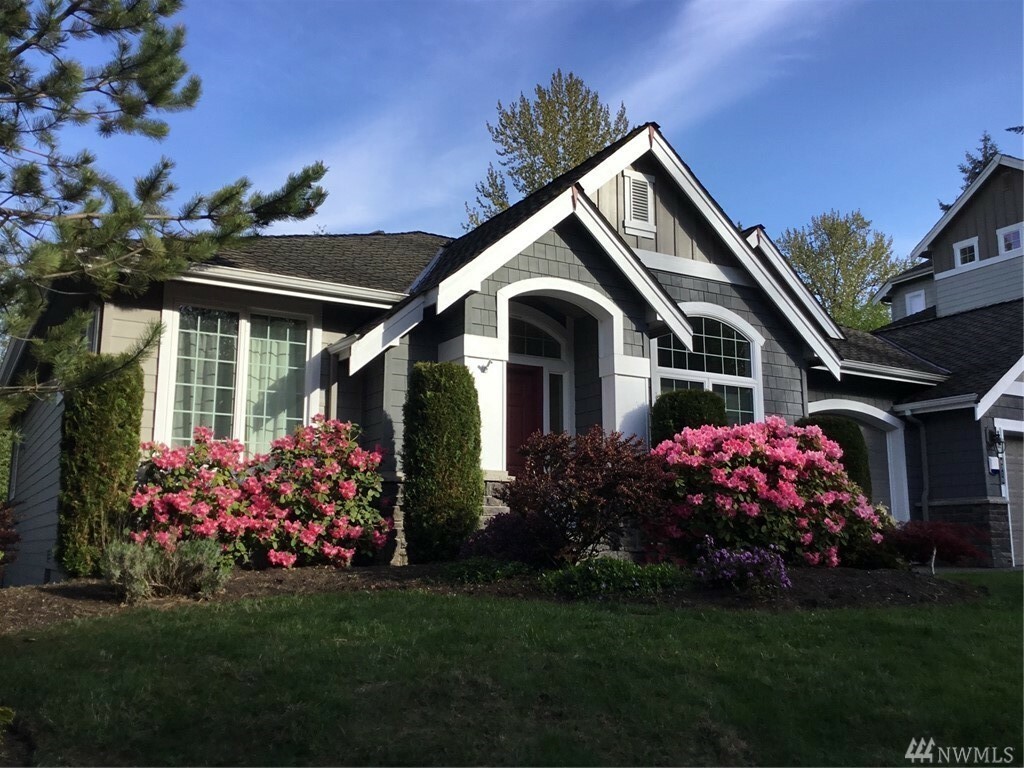 Property Photo: 4718 Parkview Lane WA 98274