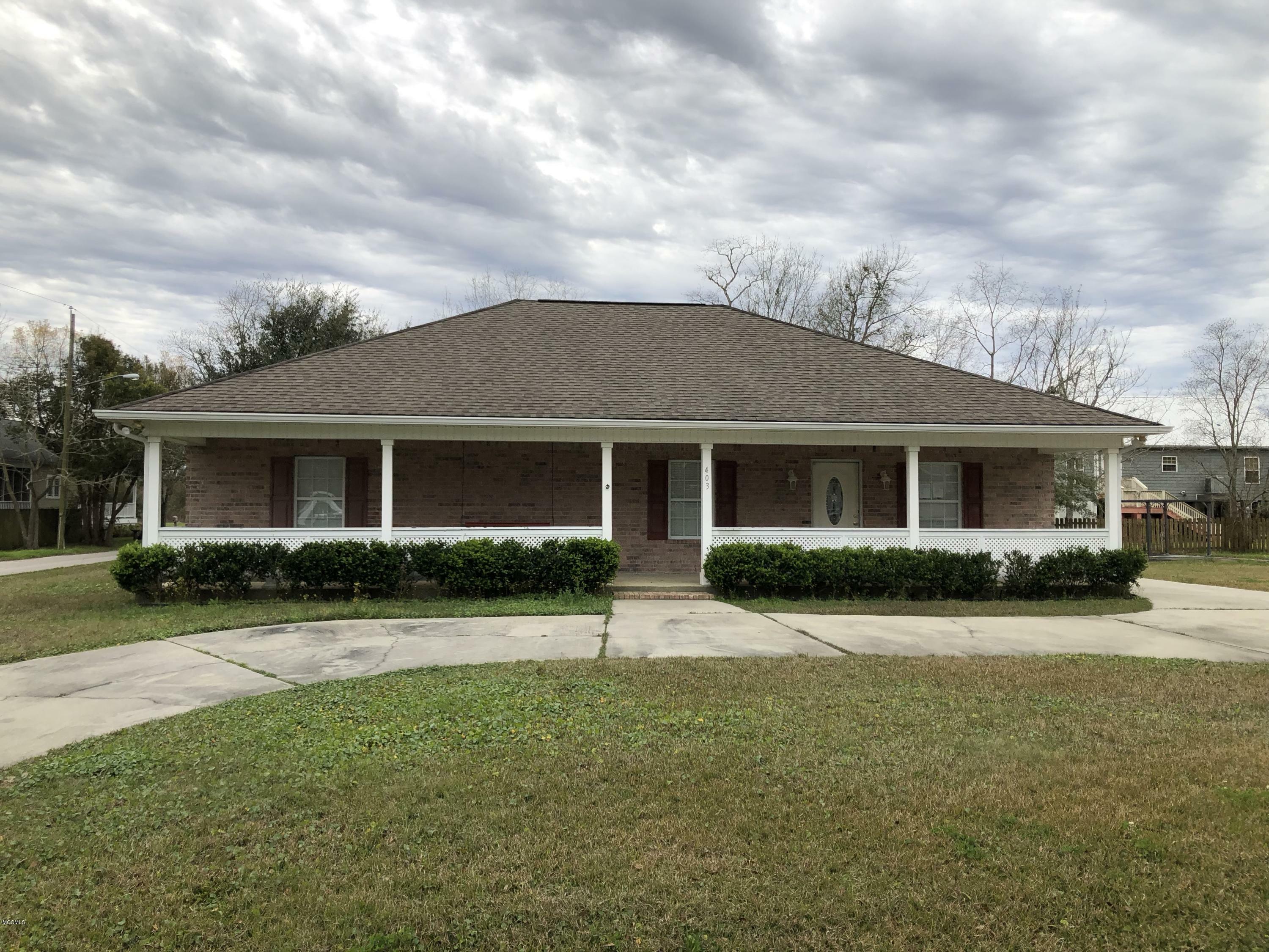 Property Photo:  403 Water Street  MS 39576 