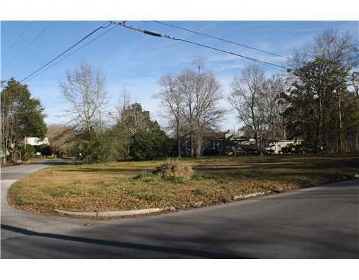 Property Photo:  4110 Willow Street  MS 39567 