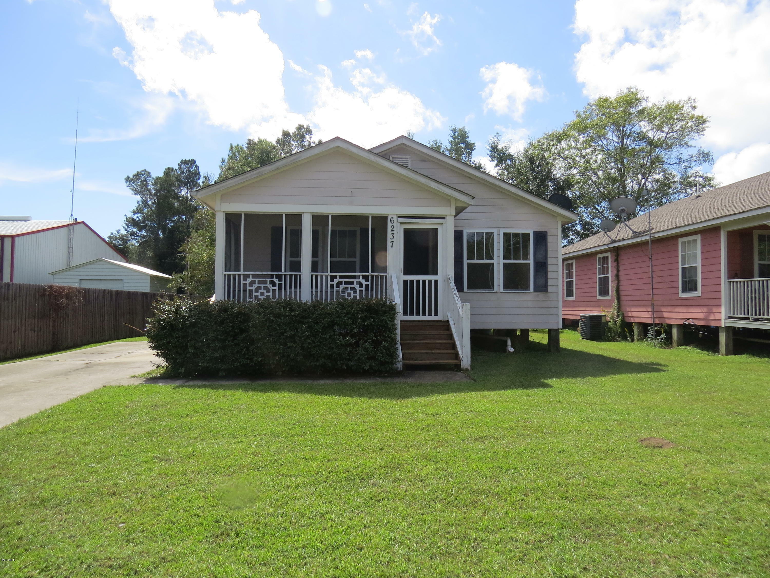 Property Photo: 6237 W Grenada Street MS 39520