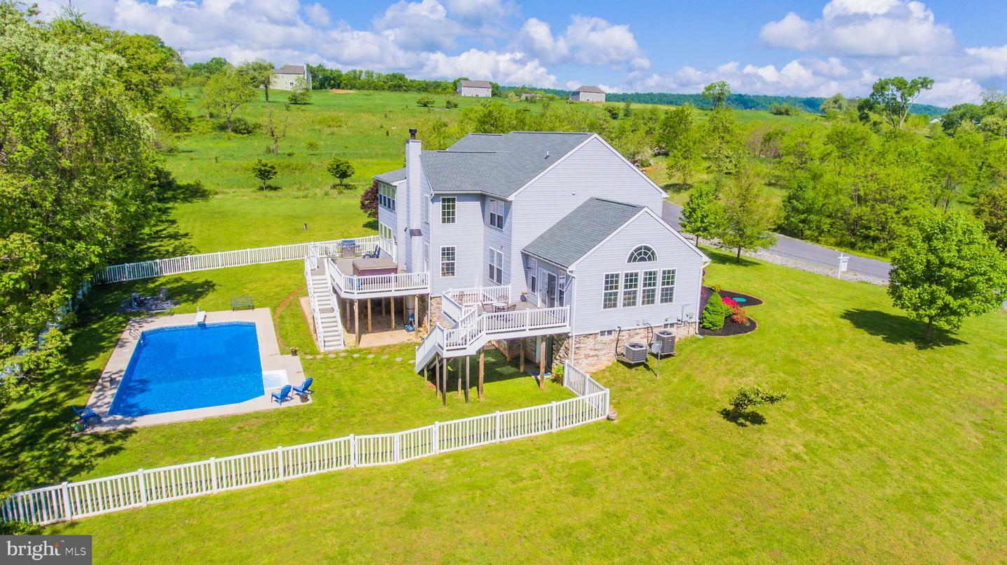 Property Photo: 187 Hewitt WV 25403