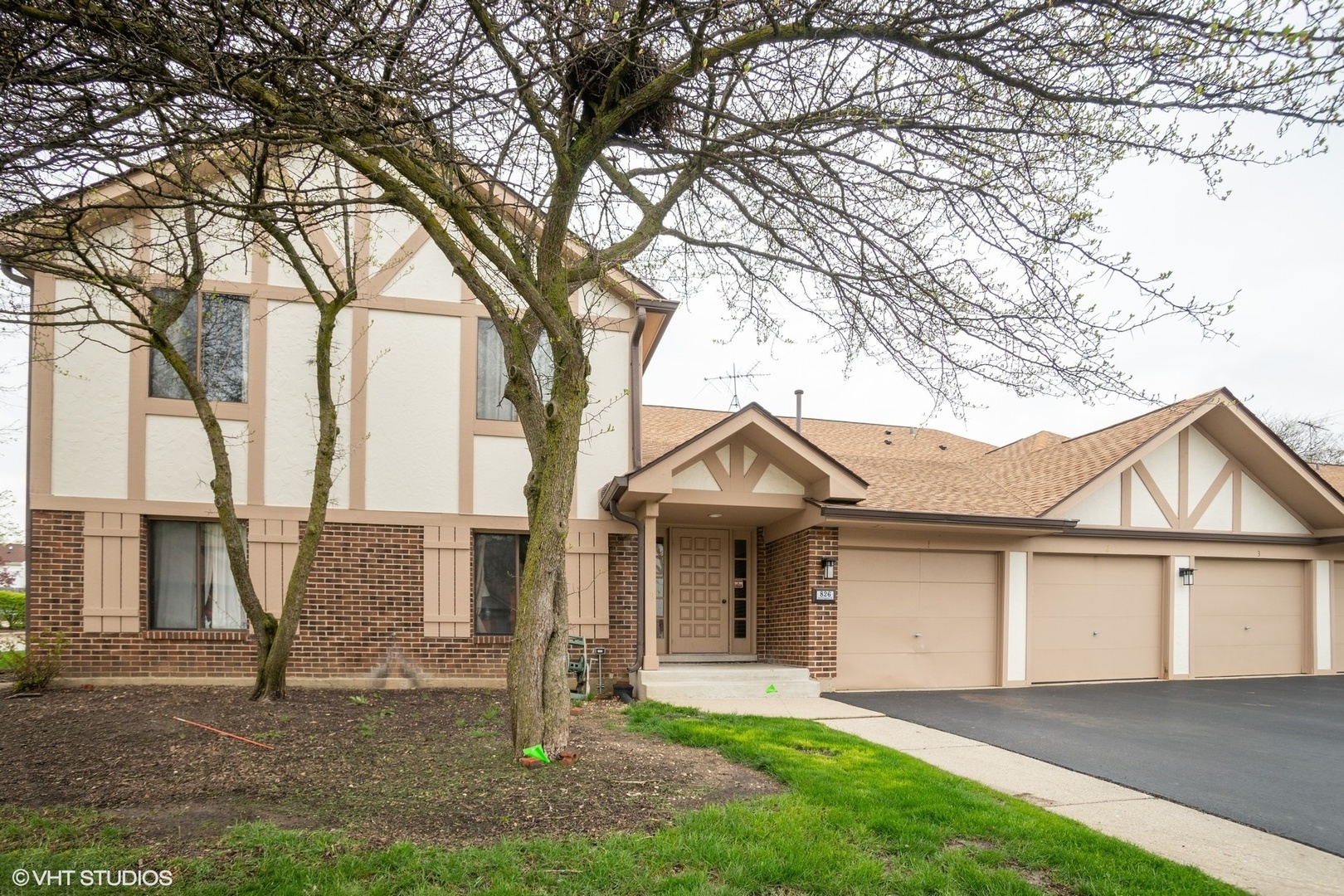 Property Photo:  826 Knottingham Drive 2B  IL 60193 