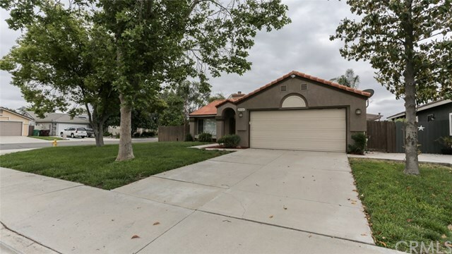 Property Photo:  25727 Kure Court  CA 92584 