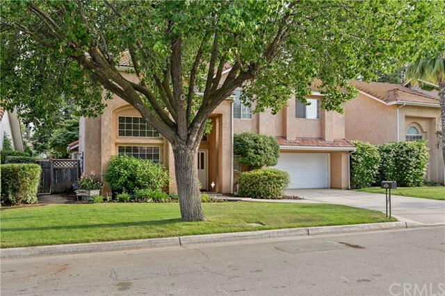 Property Photo:  305 E Braddock Drive  CA 93720 